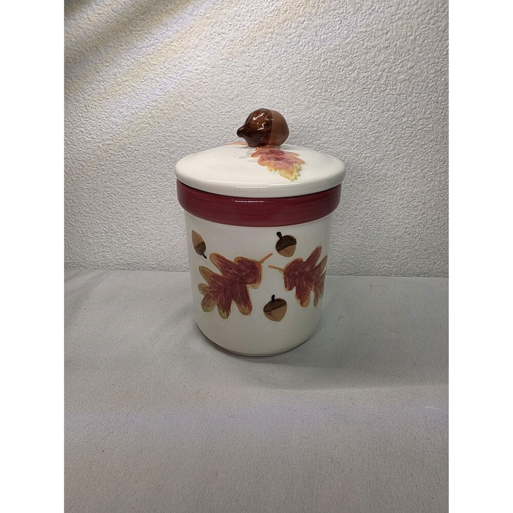 Vintage Hallmark Autumn Candle with Squirrel Lid, Ceramic Fall Jar, Oak Leaves